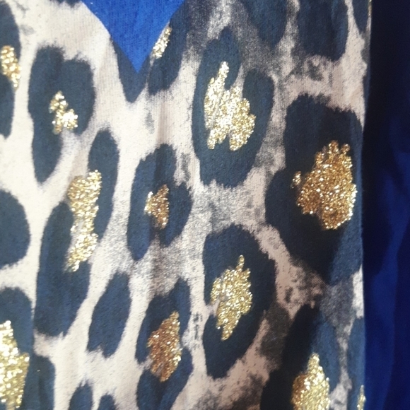 APPROPRIATE Behavior Cold Shoulder 196 - Picture 3 of 4